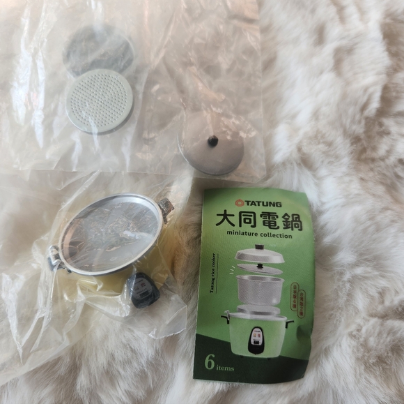 Tatung mini rice cooker figure in yellow - Picture 7 of 9
